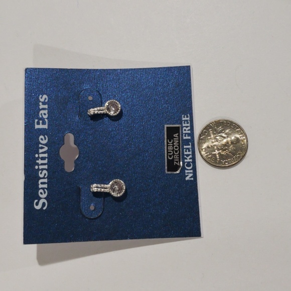 Cubic Zirconia Drop Earrings for Sensitive Ears – Nickel Free & Hypoallergenic - Picture 5 of 7